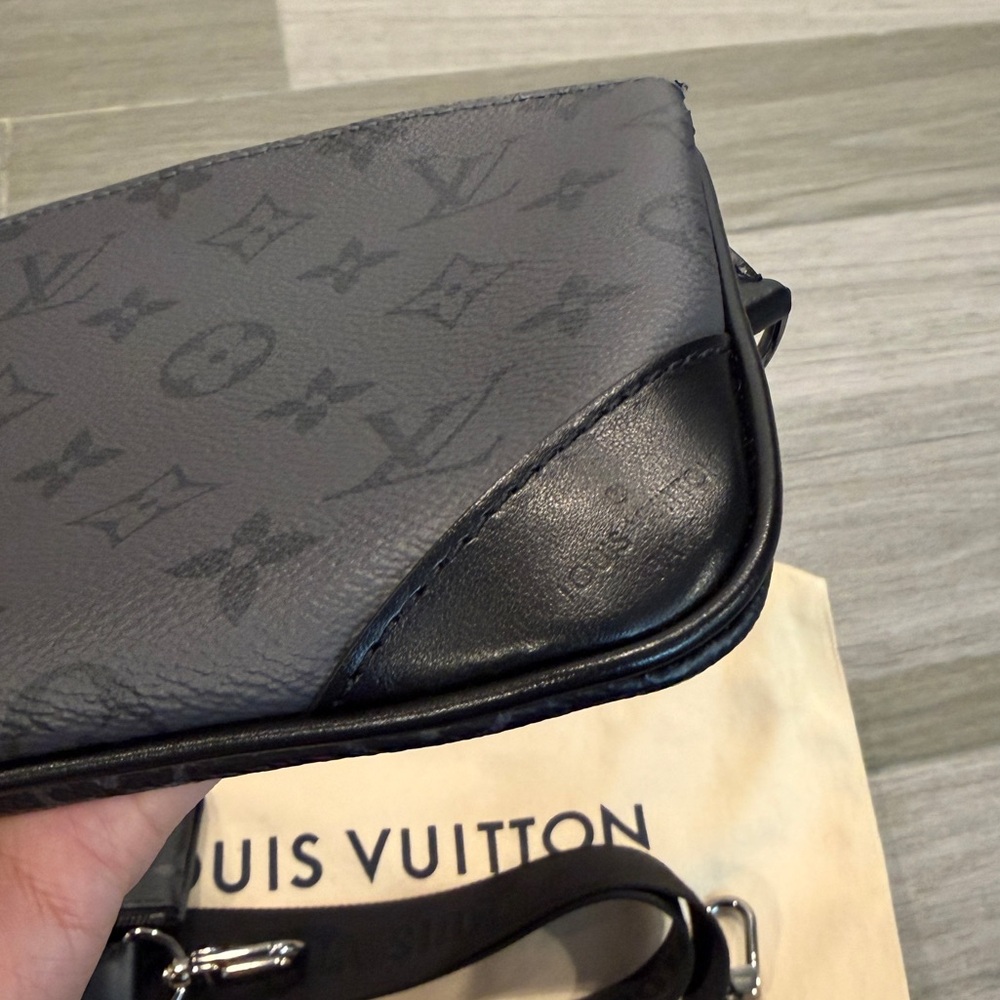 Louis Vuitton Trio Messenger Monogram Black Eclipse Bag LV M69443 - Picture 10 of 16